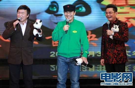 黃健翔和石班瑜（資料圖）