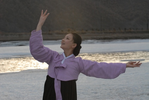 《長白山下》劇中女主角