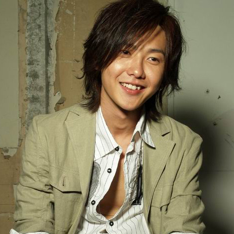 新加波歌手黃義達(dá)